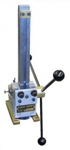 Ручная машина CNB35001A1 для надрезов на образцах механических испытаний на ударный изгиб по Шарпи и Минаже